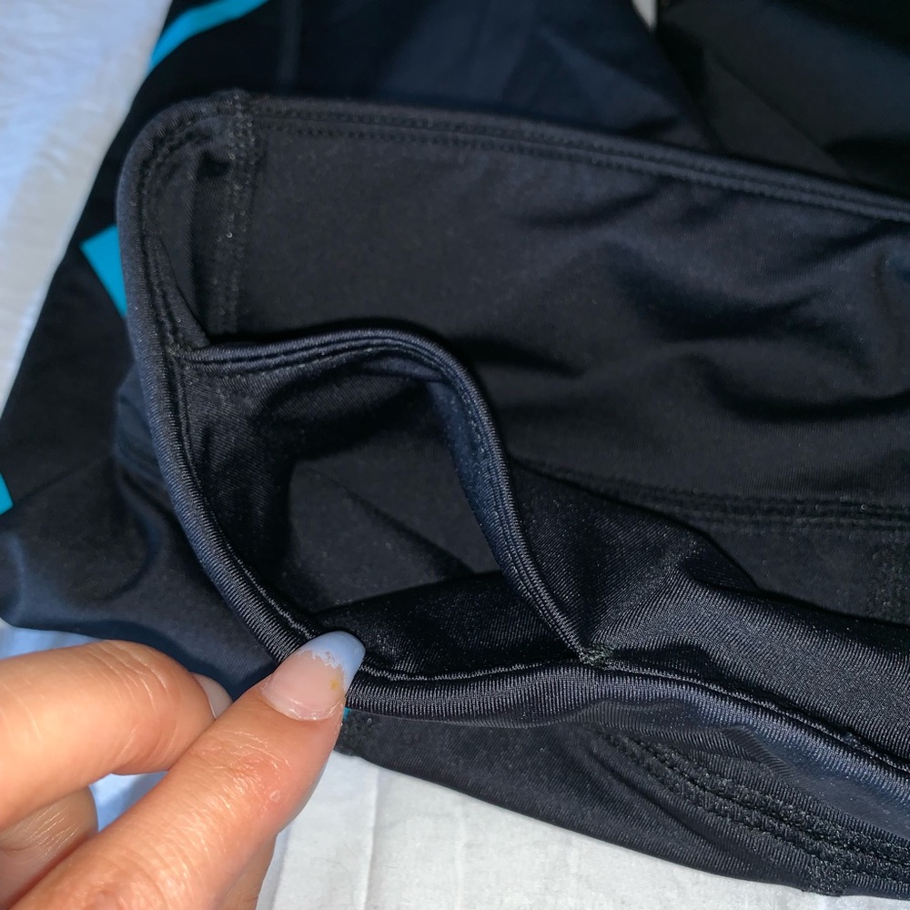 NWT 2XU MCS Mid Rise Compression Short - Picture 4 of 5